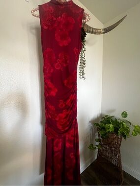 NWT ✧❤️ Sincerely Jules ❤️✧ Ruched Floral Orchid Maxi Dress M